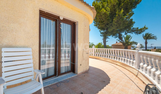 Resale - Villa - Torrevieja - El Chaparral