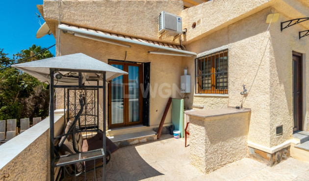 Resale - Villa - Torrevieja - El Chaparral