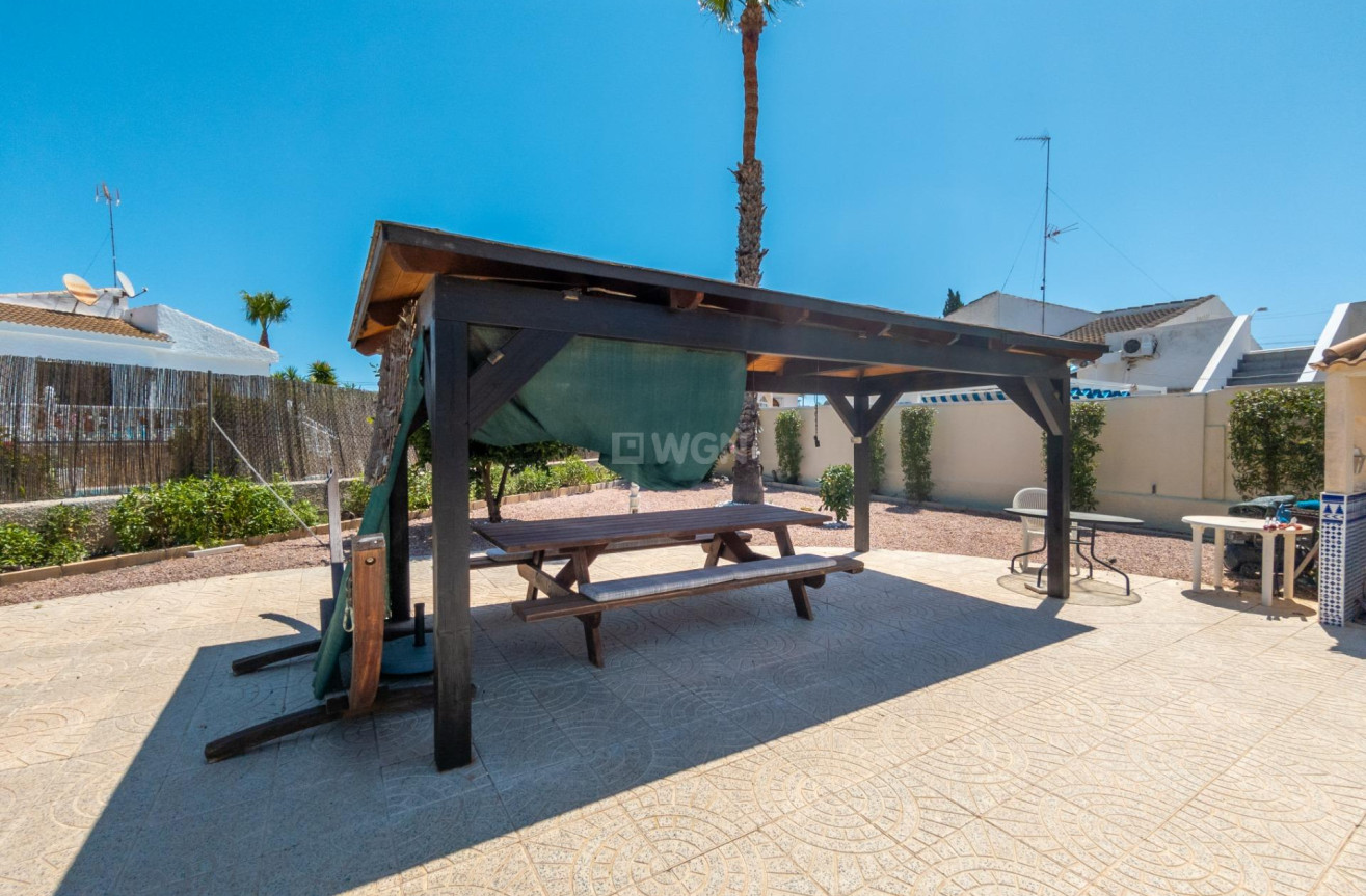Resale - Villa - Torrevieja - El Chaparral