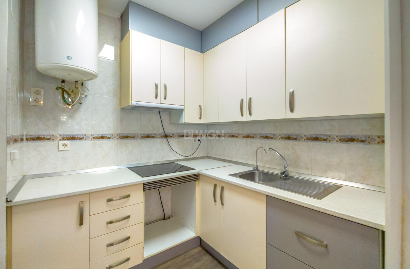 Resale - Apartment / flat - Torrevieja