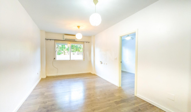 Resale - Apartment / flat - Torrevieja