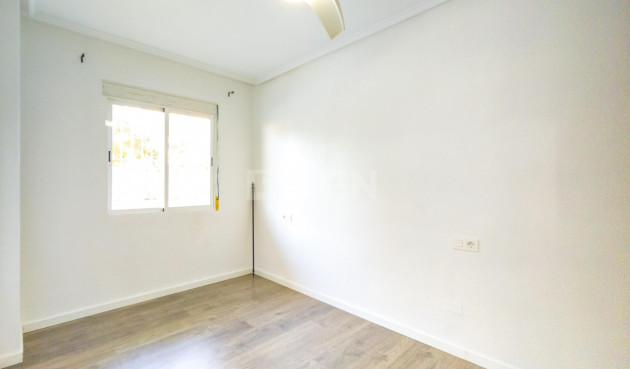 Resale - Apartment / flat - Torrevieja