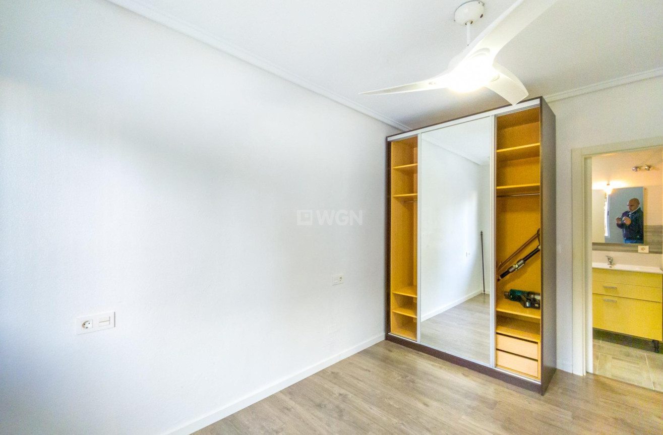 Resale - Apartment / flat - Torrevieja