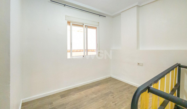 Resale - Apartment / flat - Torrevieja