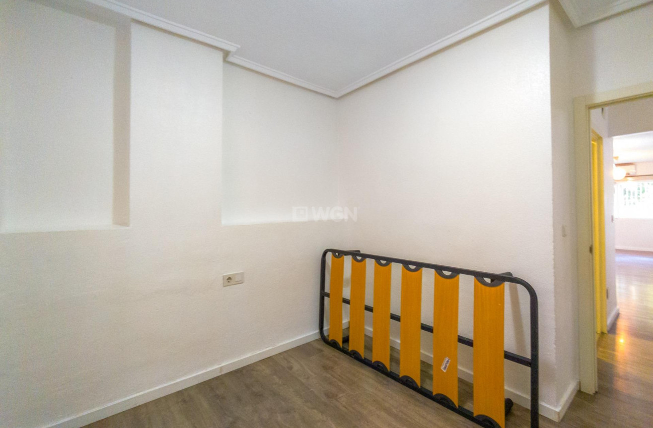 Resale - Apartment / flat - Torrevieja