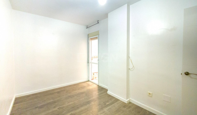 Resale - Apartment / flat - Torrevieja