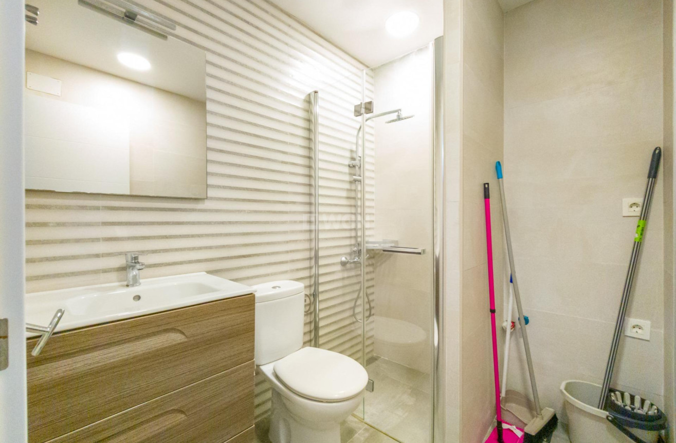 Resale - Apartment / flat - Torrevieja