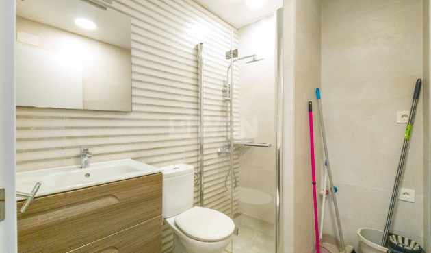 Resale - Apartment / flat - Torrevieja