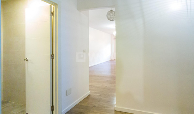 Resale - Apartment / flat - Torrevieja