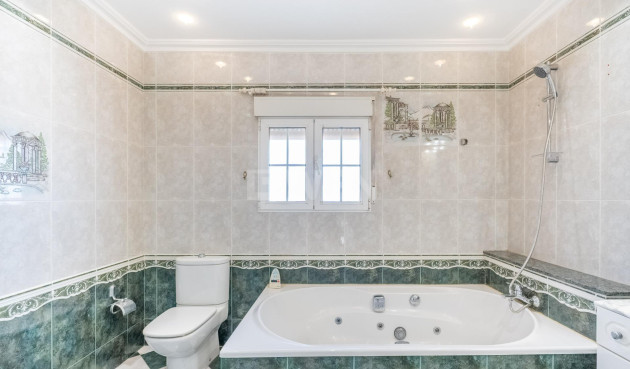 Odsprzedaż - Villa - Torrevieja - El Chaparral