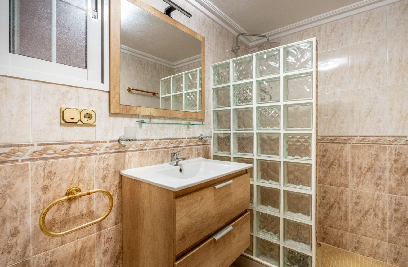 Odsprzedaż - Villa - Torrevieja - El Chaparral