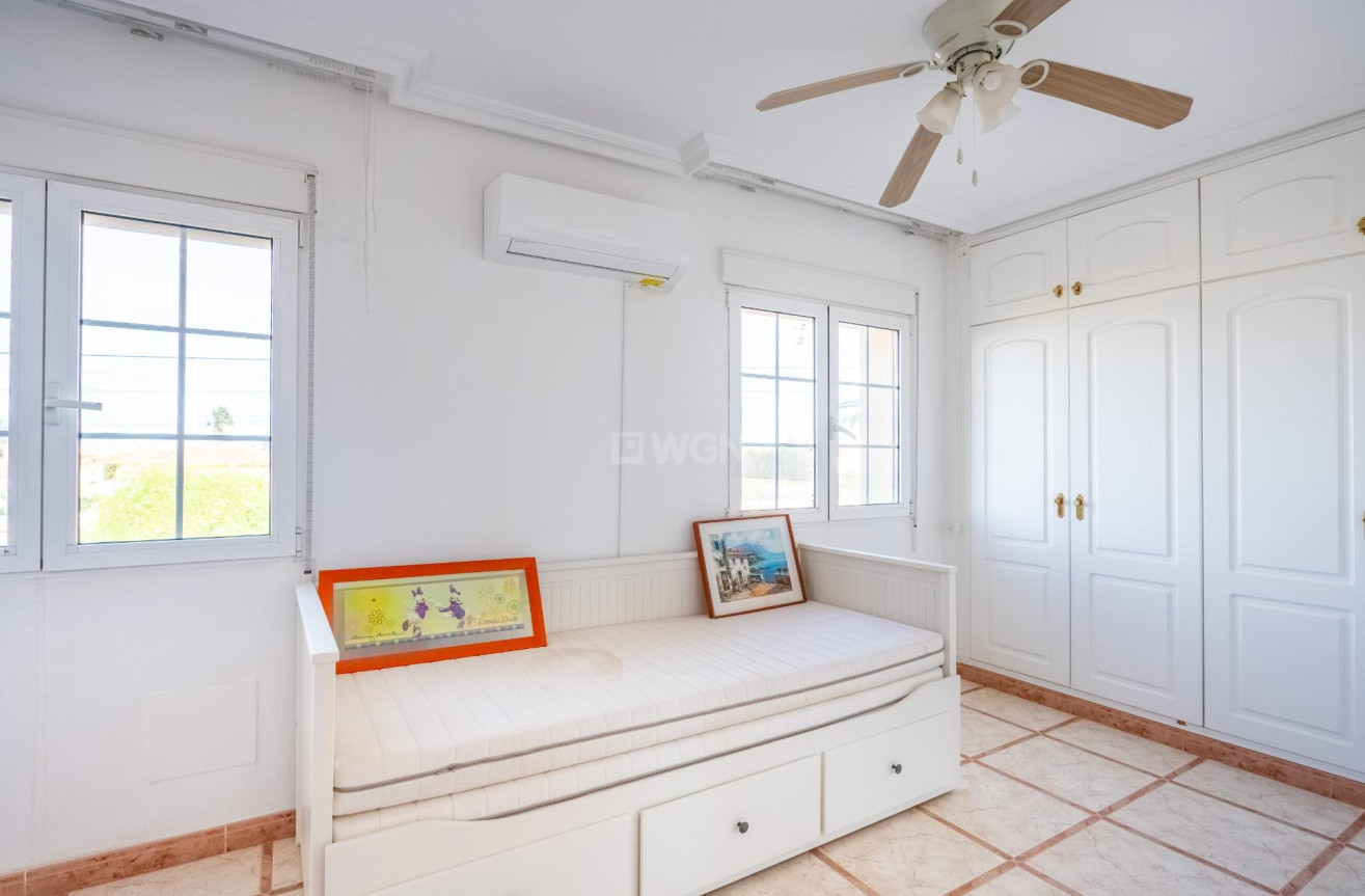 Odsprzedaż - Villa - Torrevieja - El Chaparral