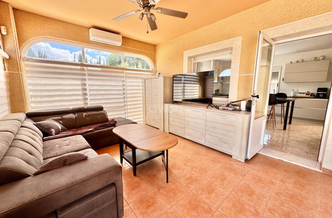 Odsprzedaż - Villa - Dolores - Cmno. Escorredor