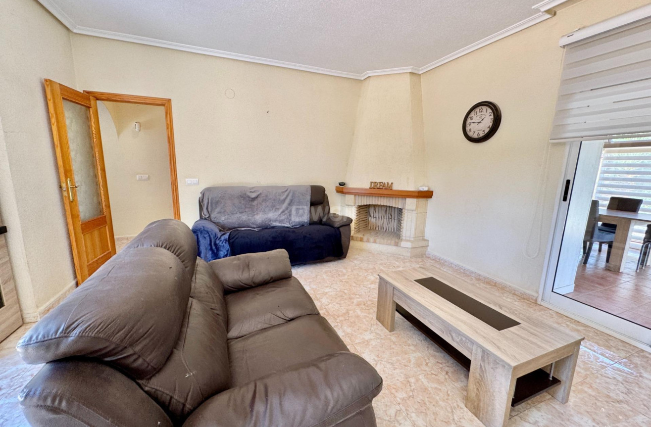 Odsprzedaż - Villa - Dolores - Cmno. Escorredor