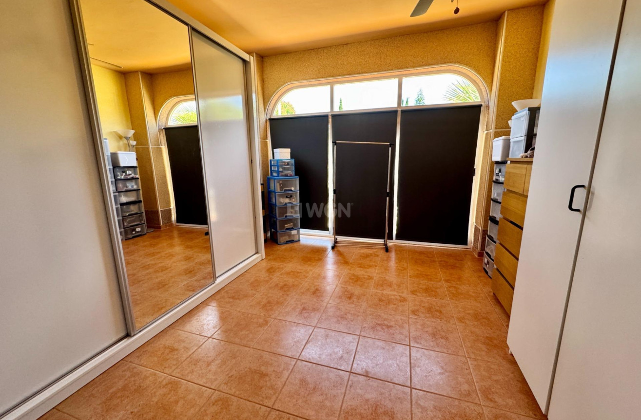 Odsprzedaż - Villa - Dolores - Cmno. Escorredor