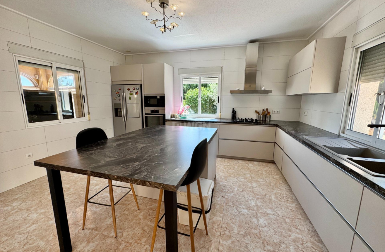 Odsprzedaż - Villa - Dolores - Cmno. Escorredor