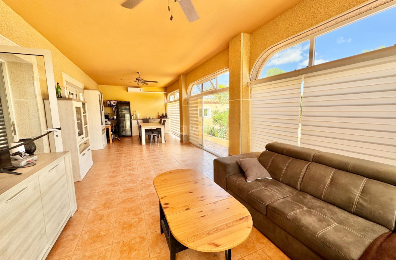 Odsprzedaż - Villa - Dolores - Cmno. Escorredor