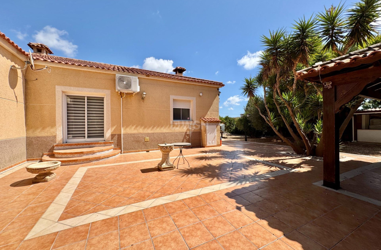 Odsprzedaż - Villa - Dolores - Cmno. Escorredor