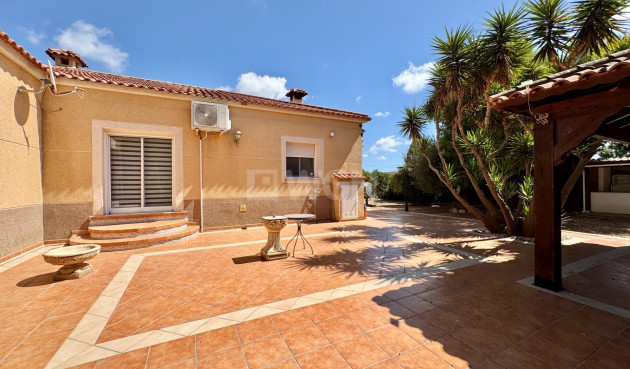 Odsprzedaż - Villa - Dolores - Cmno. Escorredor