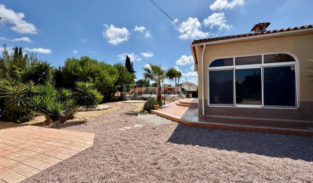 Odsprzedaż - Villa - Dolores - Cmno. Escorredor