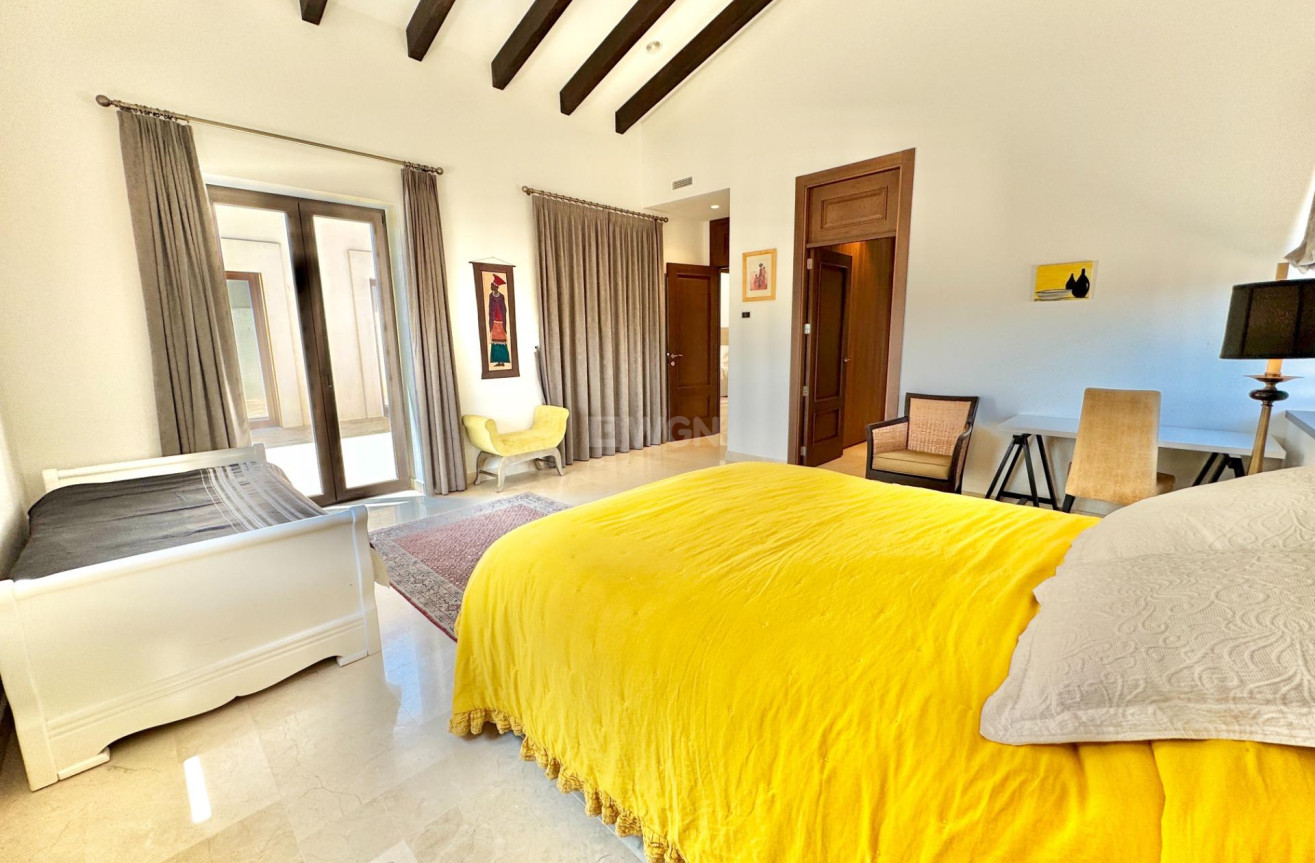 Odsprzedaż - Villa - Dolores - Comunidad Valenciana