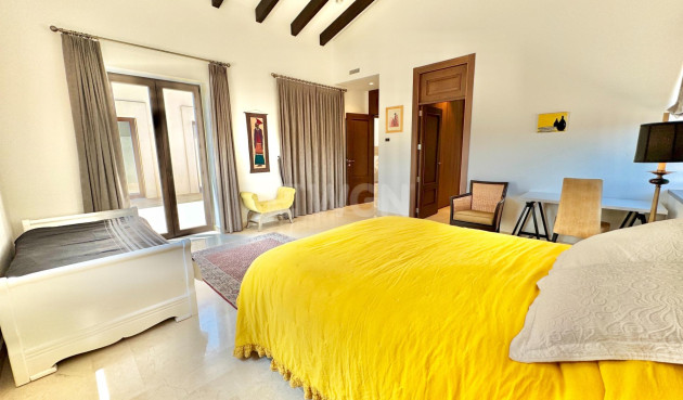 Odsprzedaż - Villa - Dolores - Comunidad Valenciana