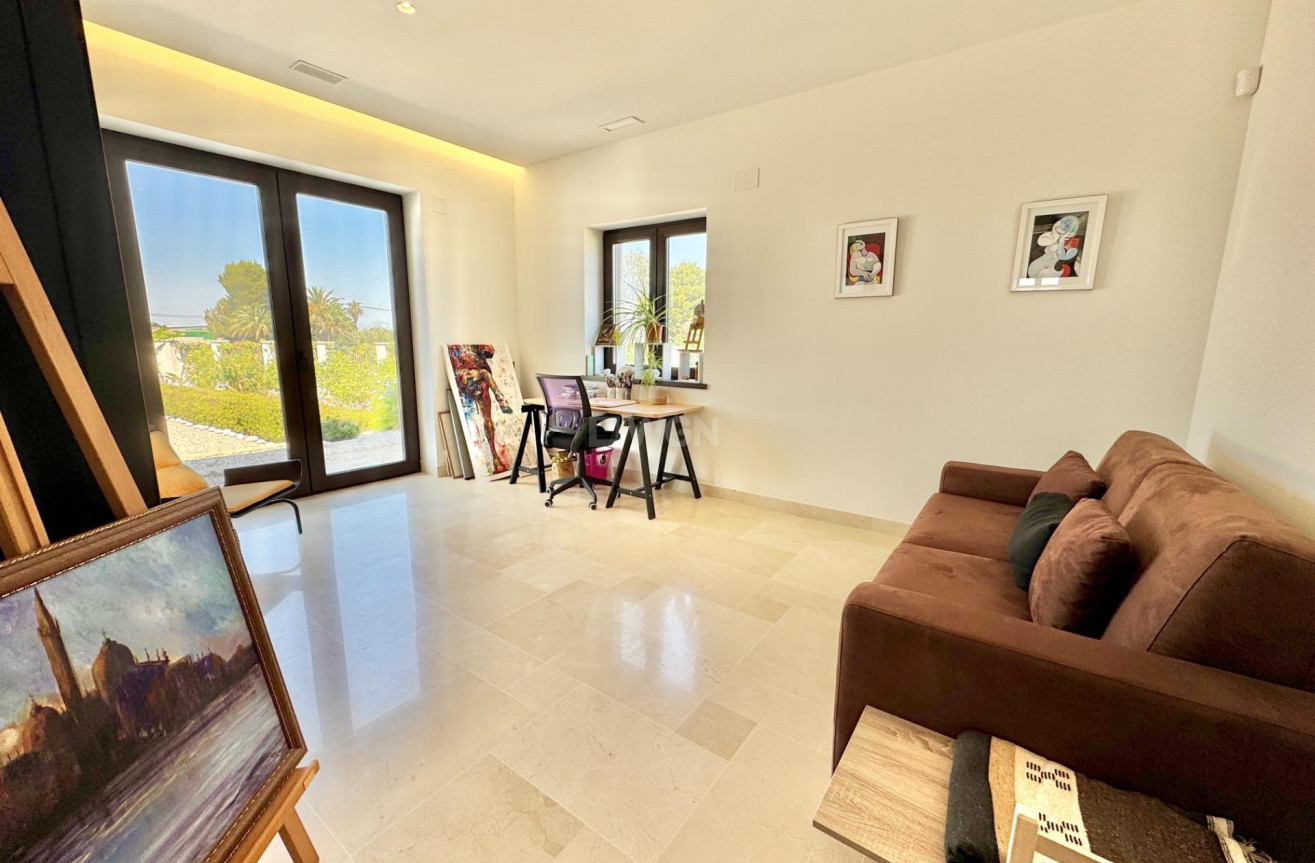 Odsprzedaż - Villa - Dolores - Comunidad Valenciana