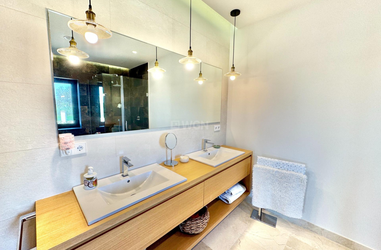 Odsprzedaż - Villa - Dolores - Comunidad Valenciana