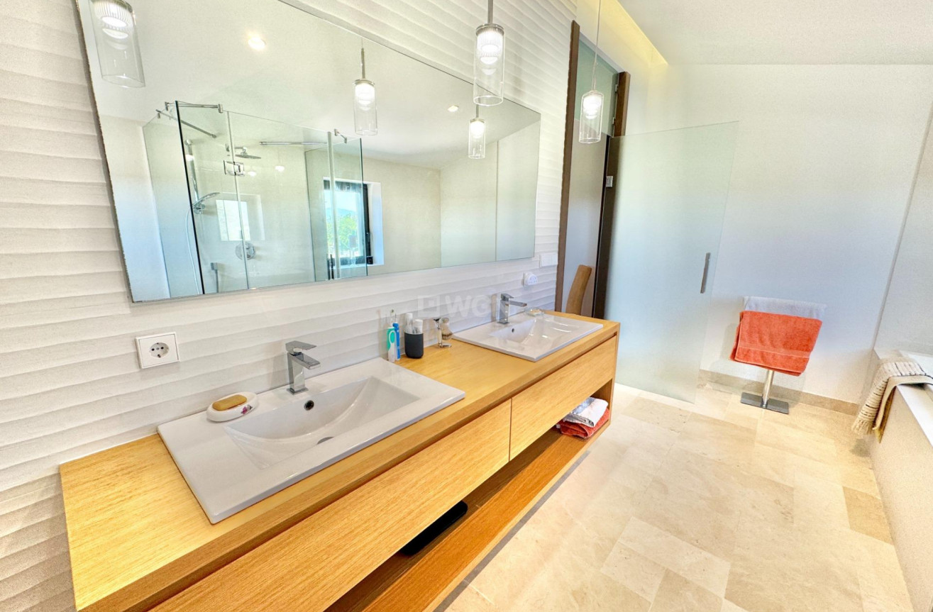 Odsprzedaż - Villa - Dolores - Comunidad Valenciana