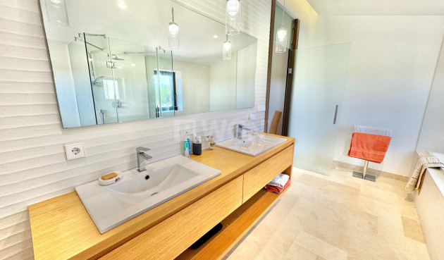 Odsprzedaż - Villa - Dolores - Comunidad Valenciana