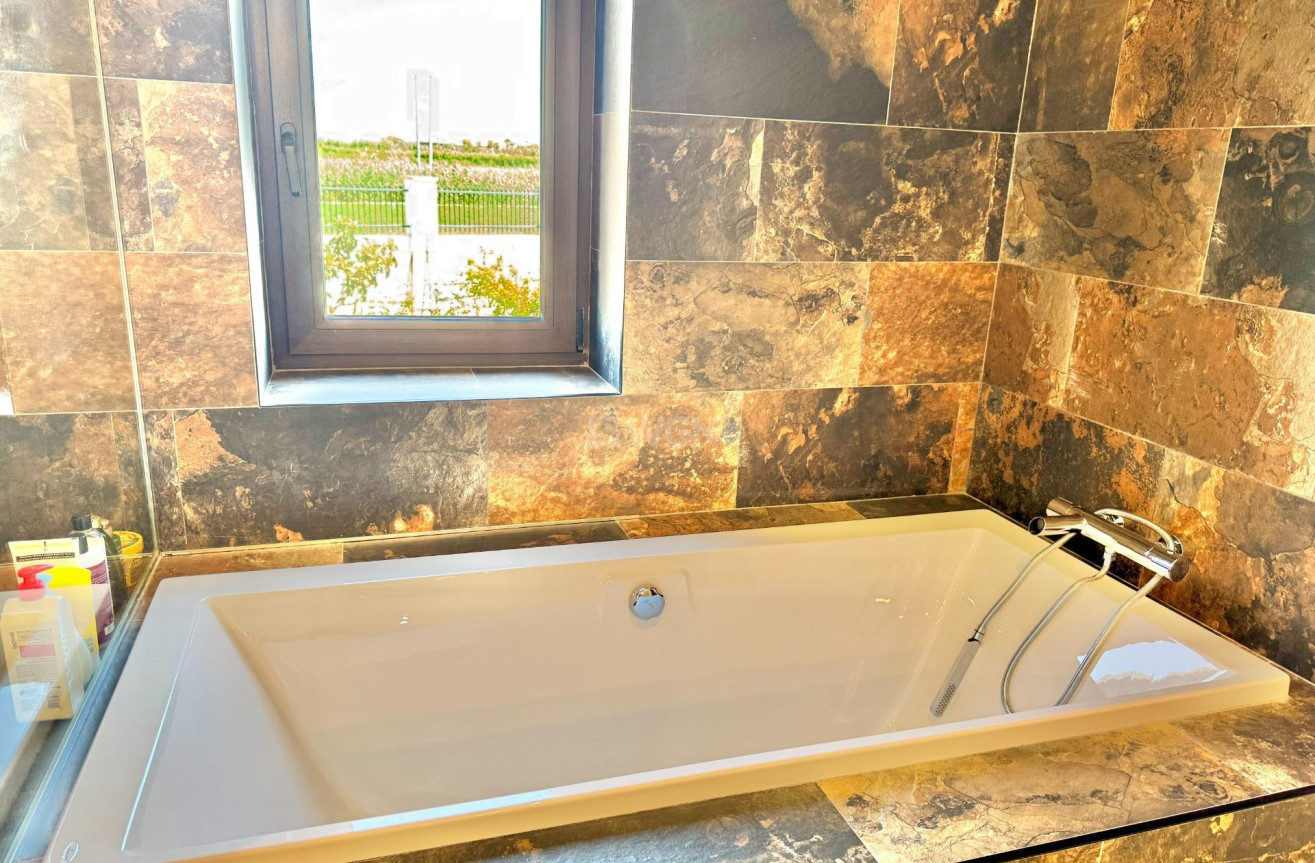 Odsprzedaż - Villa - Dolores - Comunidad Valenciana