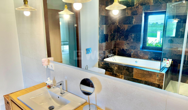 Odsprzedaż - Villa - Dolores - Comunidad Valenciana