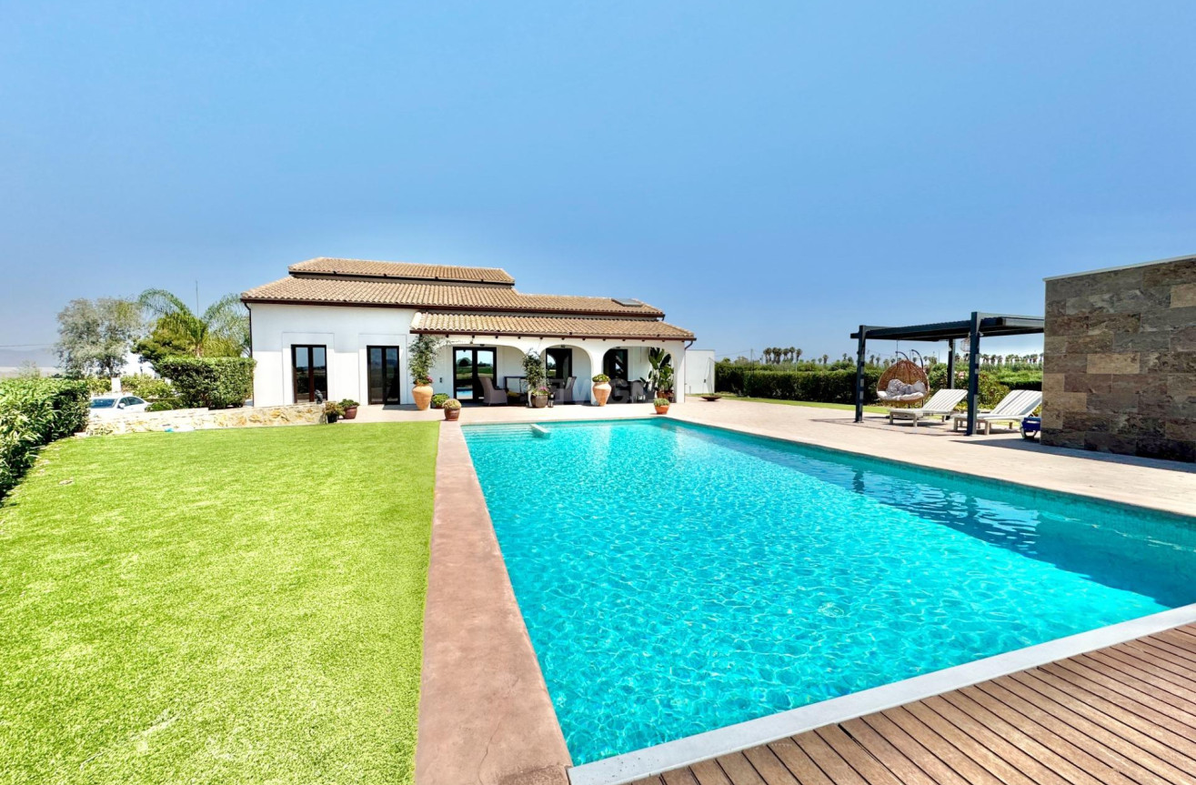 Odsprzedaż - Villa - Dolores - Comunidad Valenciana