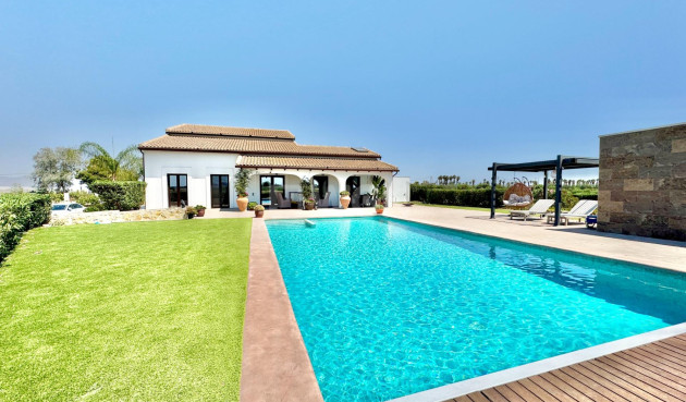 Odsprzedaż - Villa - Dolores - Comunidad Valenciana