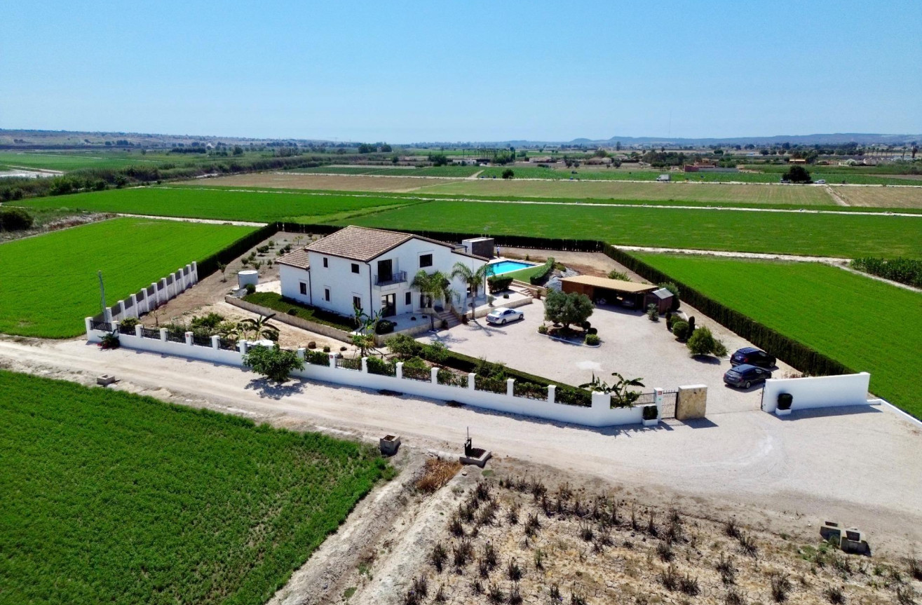 Odsprzedaż - Villa - Dolores - Comunidad Valenciana