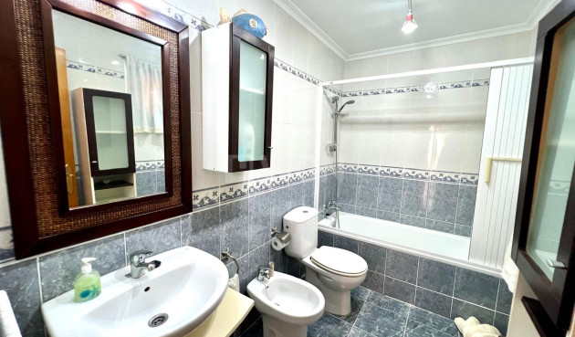 Odsprzedaż - Kamienica - Pinoso - Inland