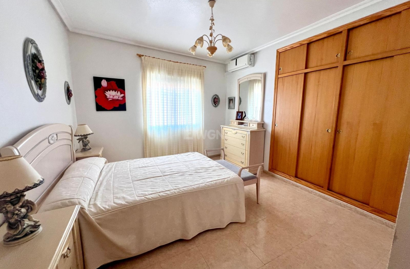 Odsprzedaż - Kamienica - Pinoso - Inland