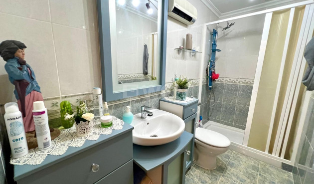 Odsprzedaż - Kamienica - Pinoso - Inland