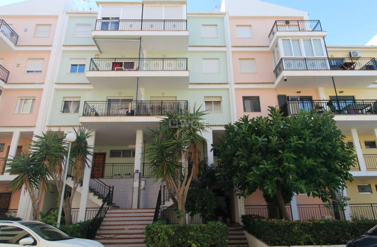 Odsprzedaż - Mieszkanie w bloku - Torrevieja - Costa Blanca