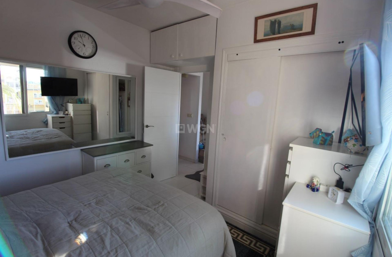 Odsprzedaż - Mieszkanie w bloku - Torrevieja - Costa Blanca