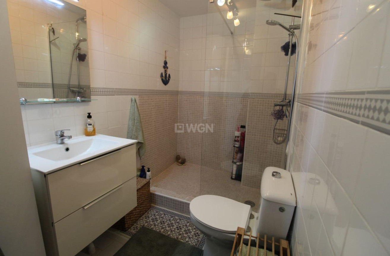 Odsprzedaż - Mieszkanie w bloku - Torrevieja - Costa Blanca