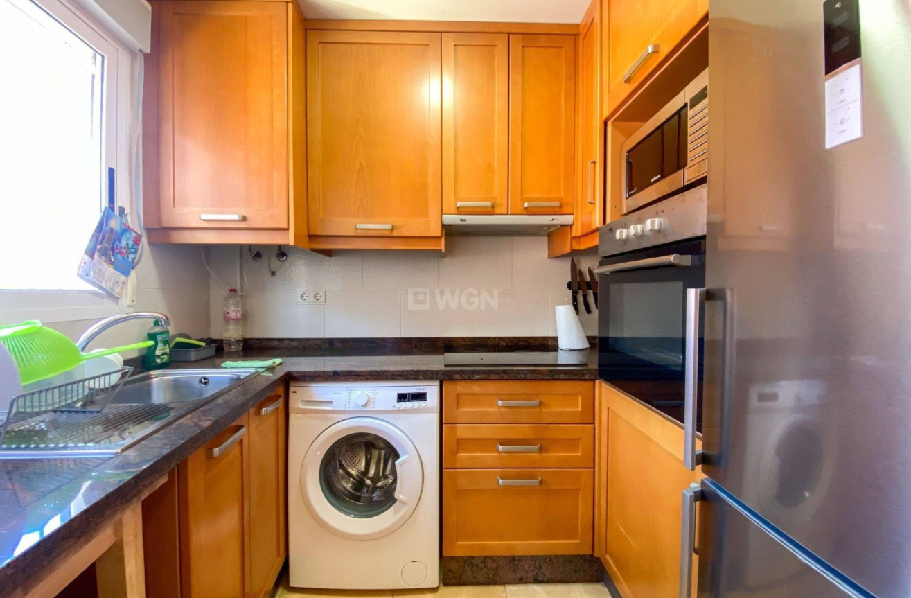 Reventa - Apartamento / piso - Almoradí - Colegio Canales Y Martinez