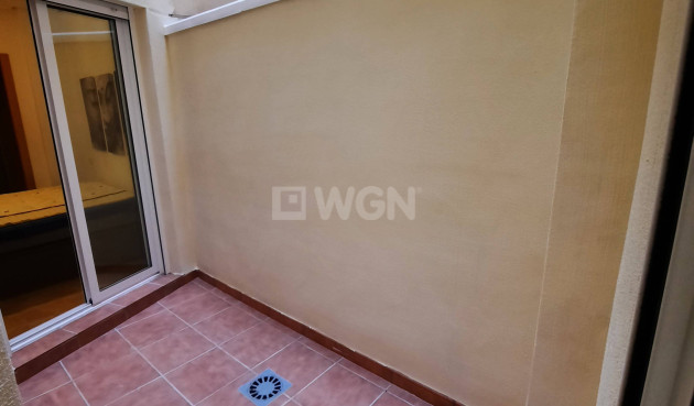 Reventa - Apartamento / piso - Almoradí - Colegio Canales Y Martinez