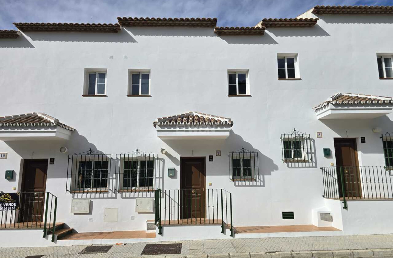 Odsprzedaż - Kamienica - Alcaucín - Inland