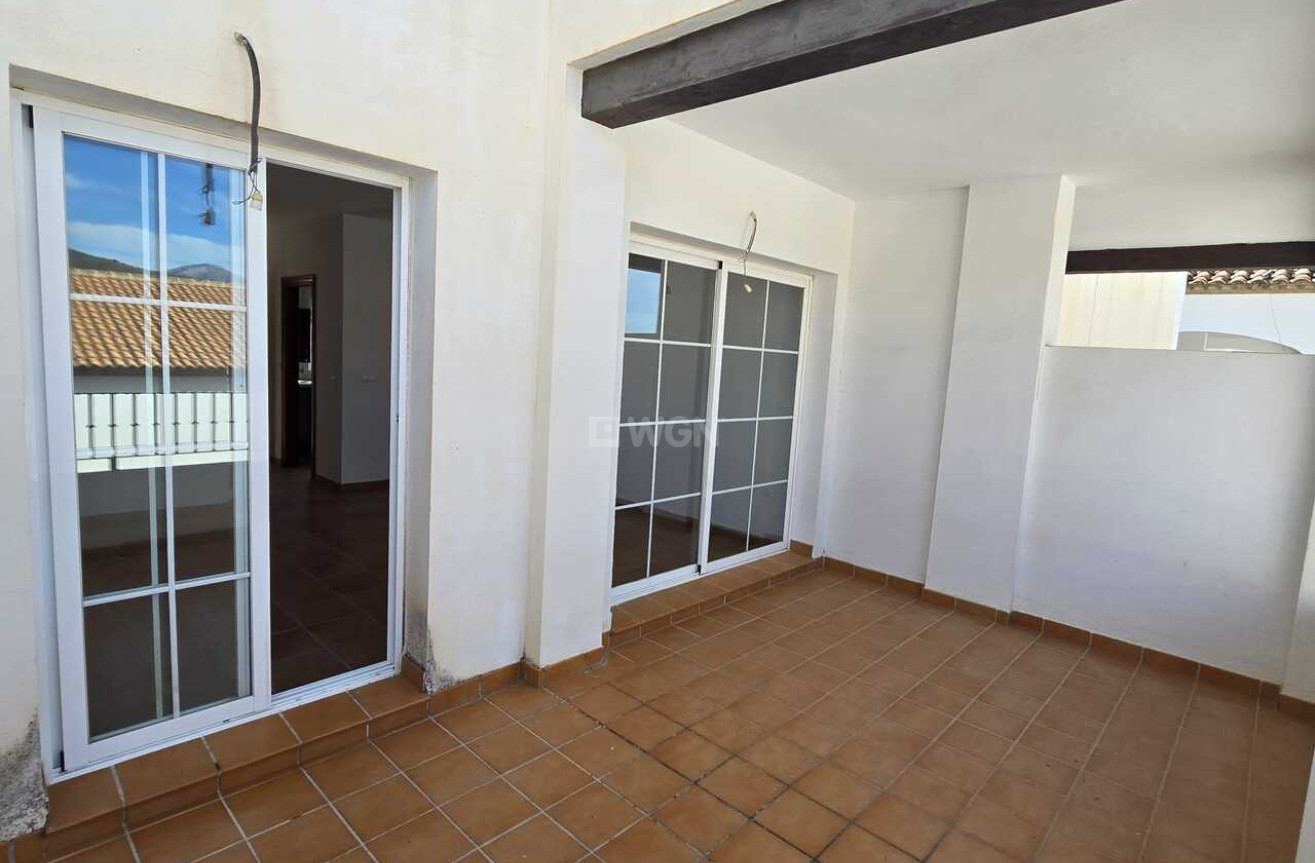 Odsprzedaż - Kamienica - Alcaucín - Inland