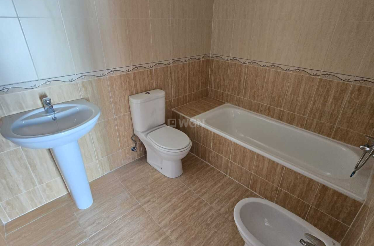 Odsprzedaż - Kamienica - Alcaucín - Inland