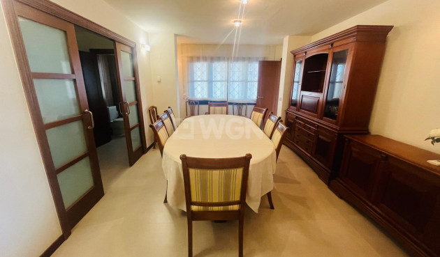 Odsprzedaż - Villa - Sucina - Inland