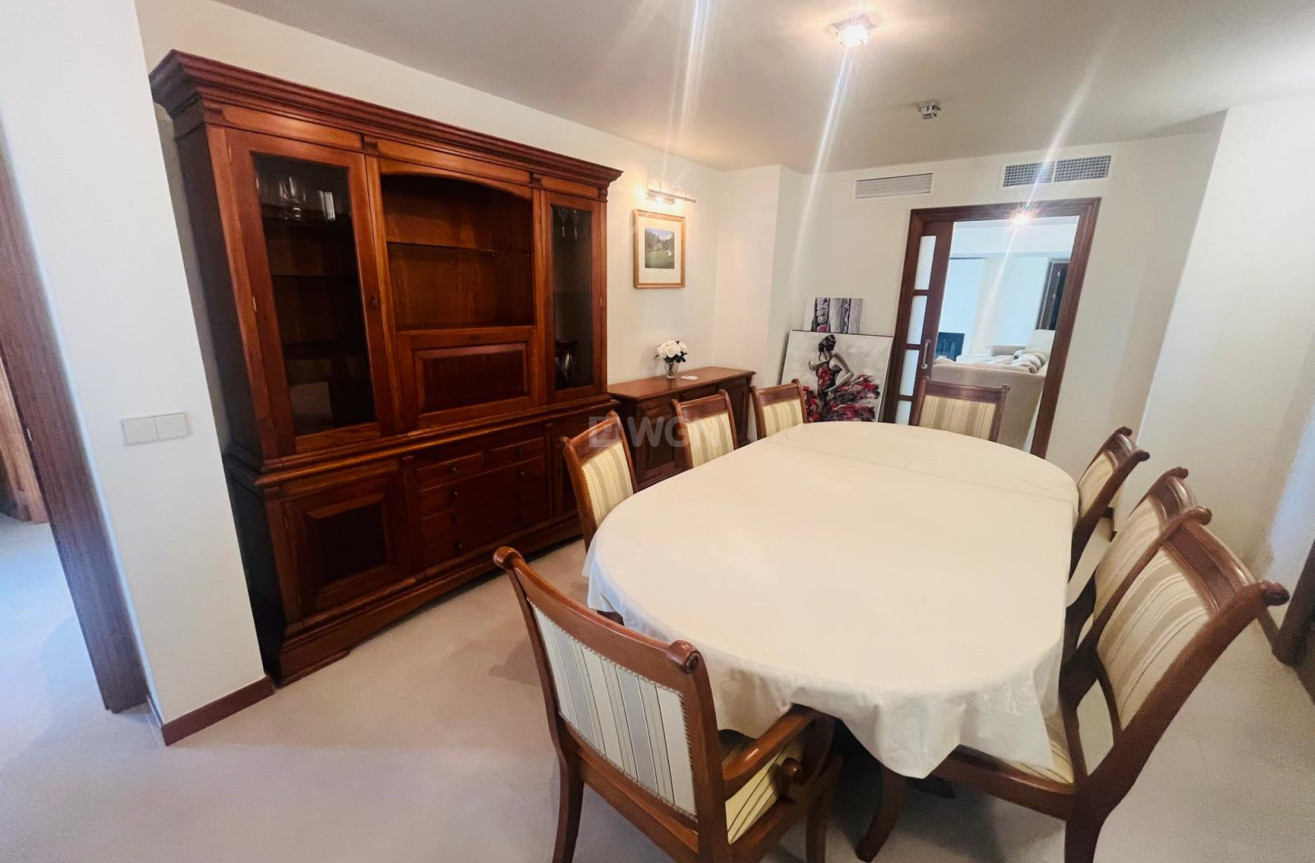 Odsprzedaż - Villa - Sucina - Inland