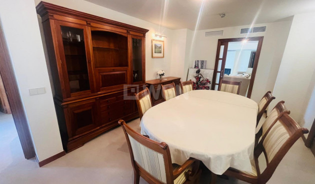 Odsprzedaż - Villa - Sucina - Inland