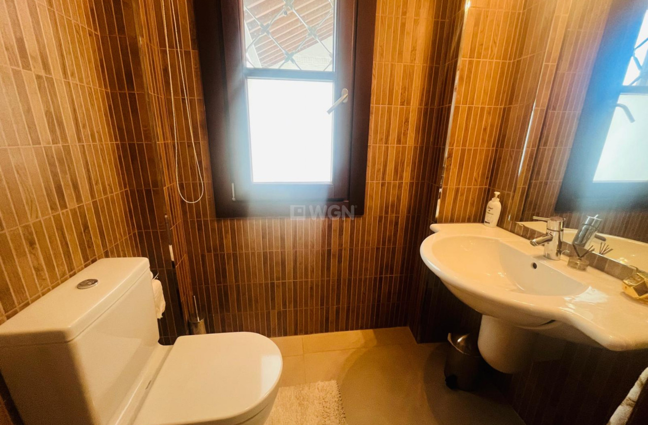 Odsprzedaż - Villa - Sucina - Inland